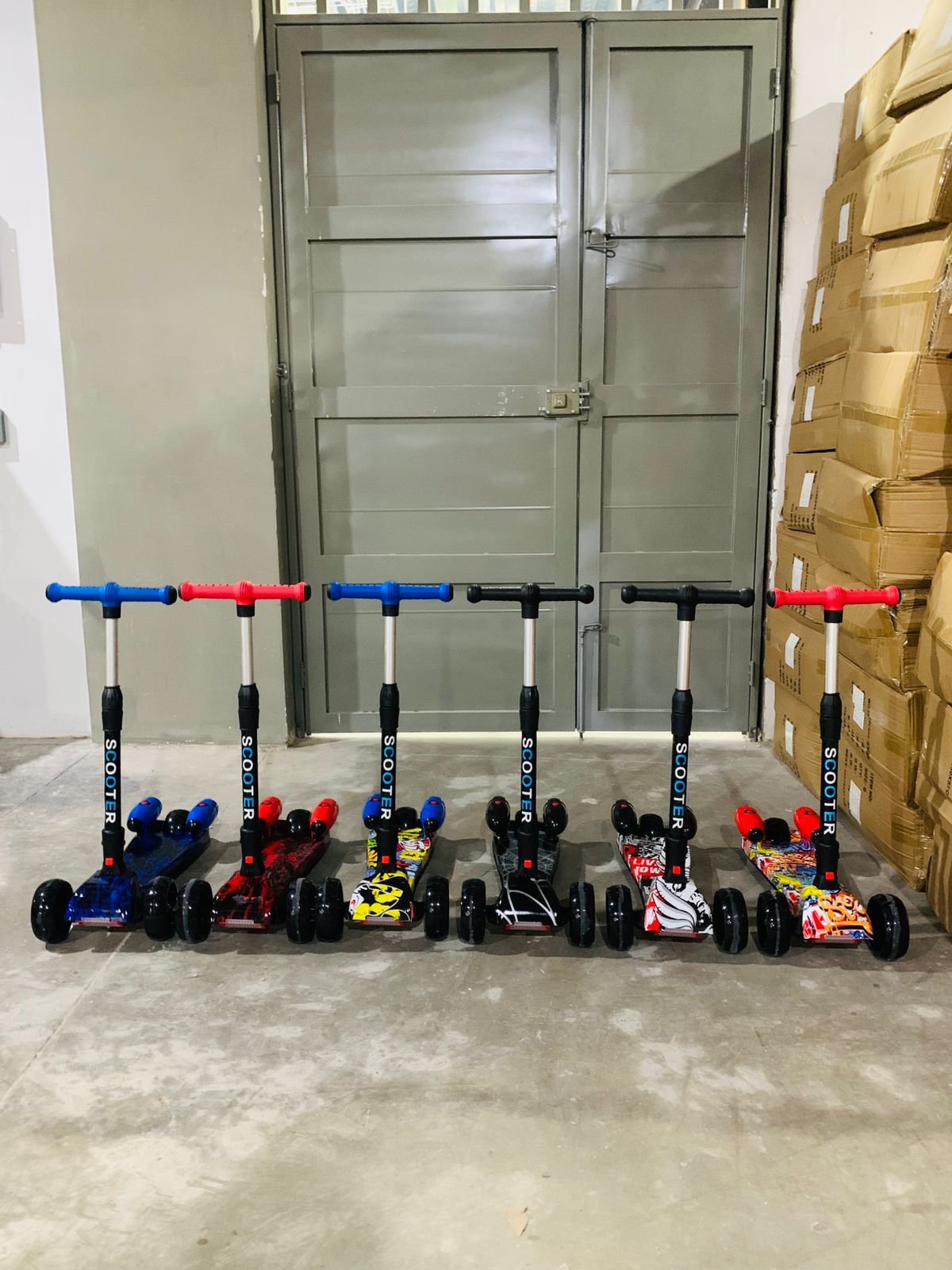 Vista 3 de Scooter Infantil Con Bluetooth - genero: niña